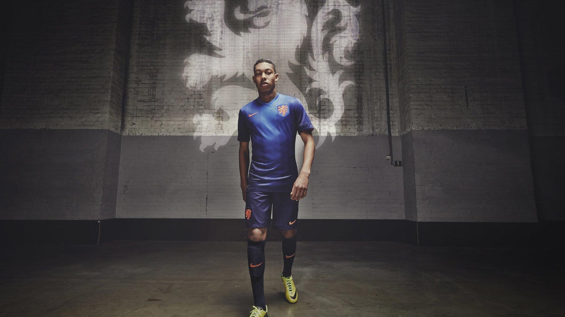 苏炳添正式告别赛道 亚洲速度传奇9秒83永载史册